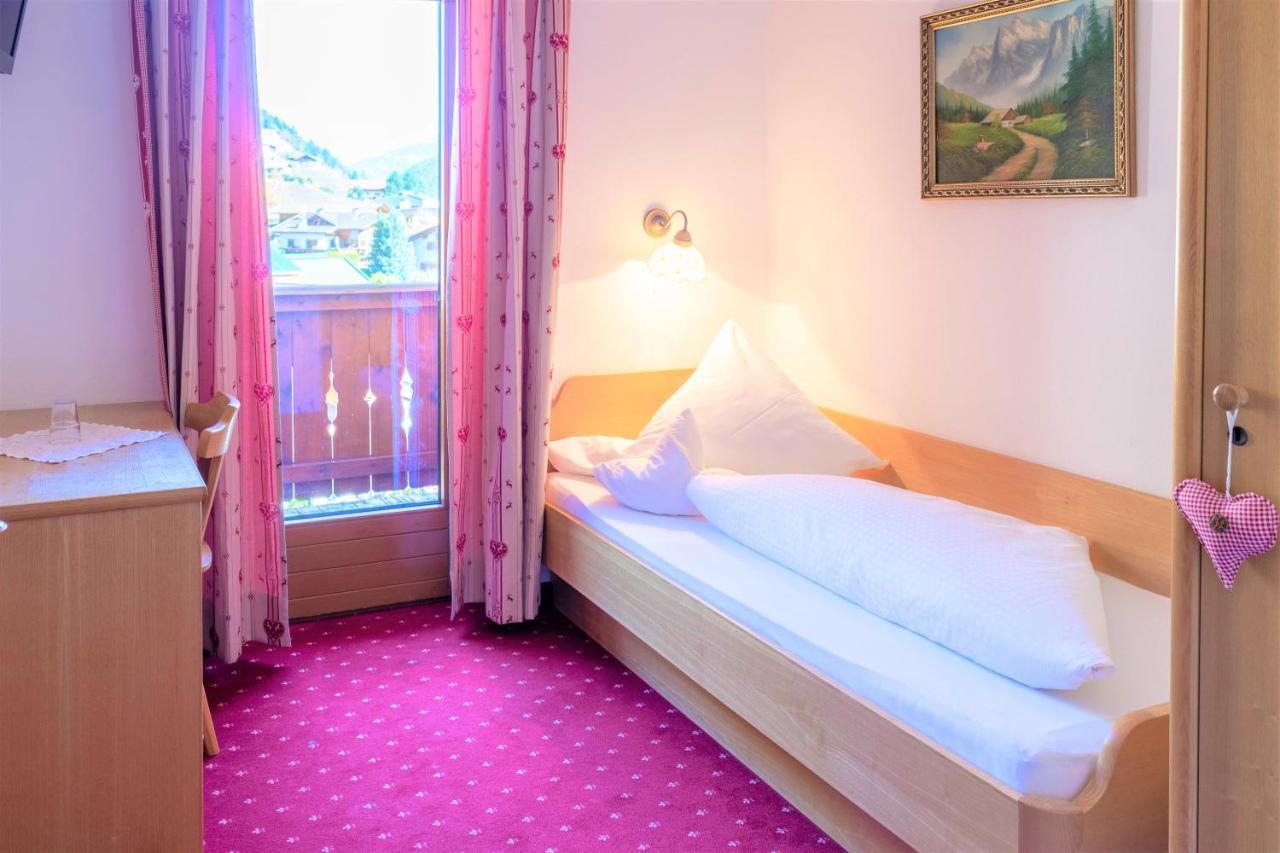 Pension Schneider Нойштифт-им-Штубайталь Экстерьер фото